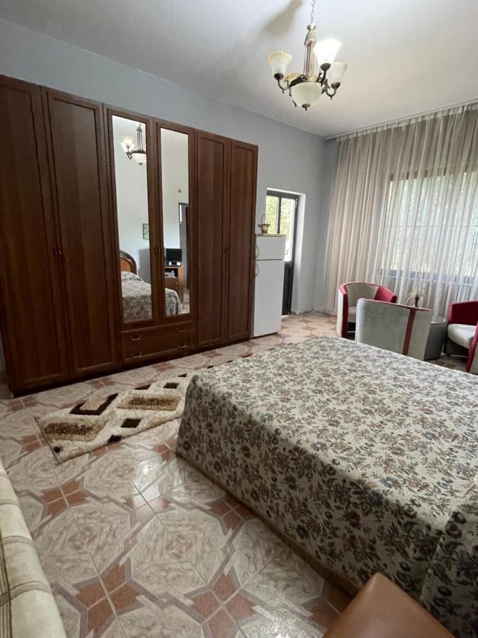 Vila Briart Durrës Exterior foto