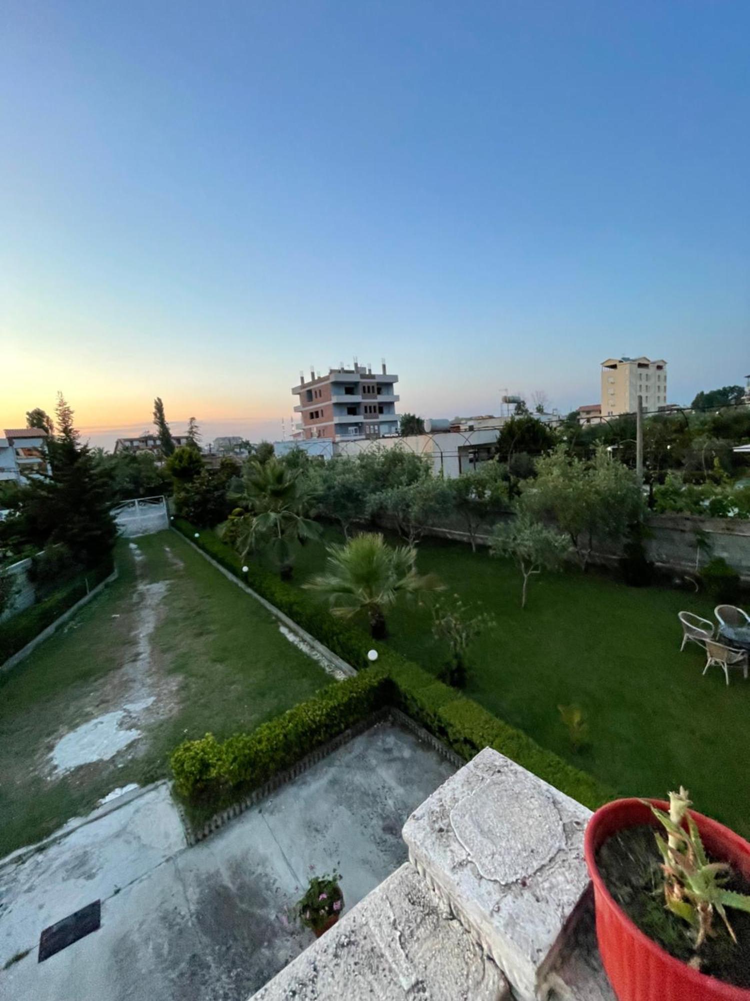 Vila Briart Durrës Exterior foto